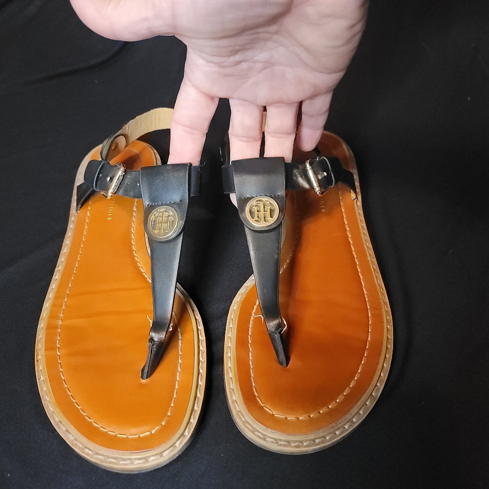 Tommy Hilfiger's Bennia thong sandals, Size 6.5